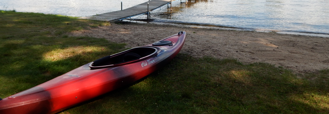 shore_canoe