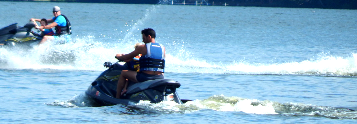 twoJetSki